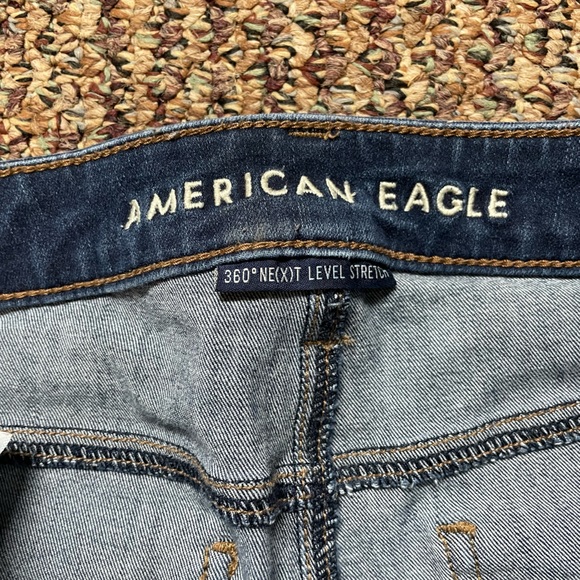 American Eagle Hi-Rise Distressed Jeggings, Size 4 - Picture 5 of 7